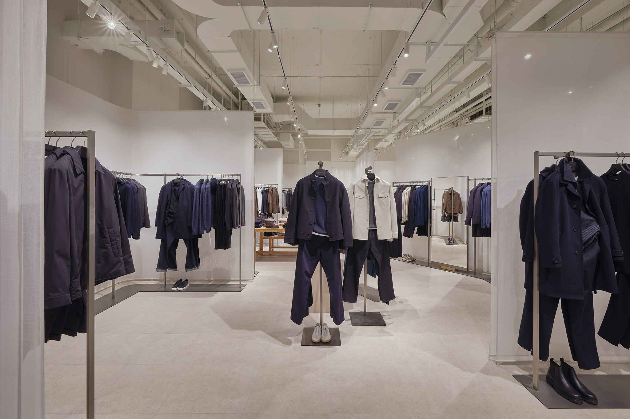 231019 Massimo Dutti Central World 9