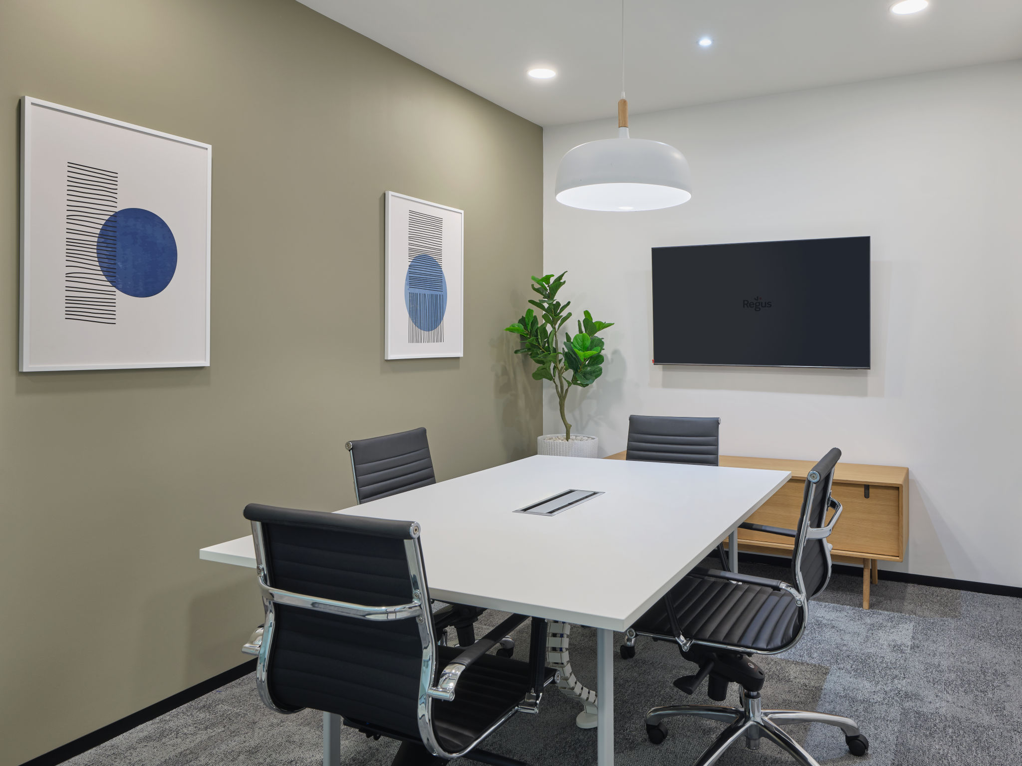 J Design and Decorative House - Regus at Shinawatra Tower 19_2
