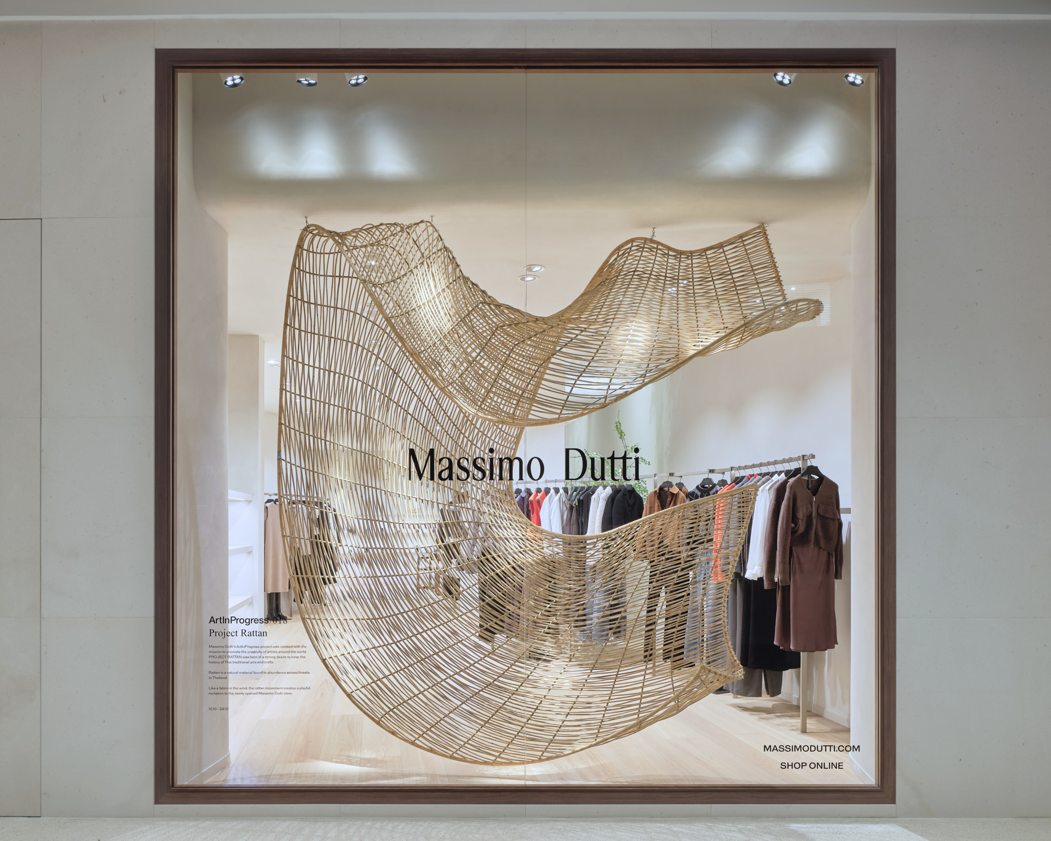 241009 Massimo Dutti Central Embassy 4
