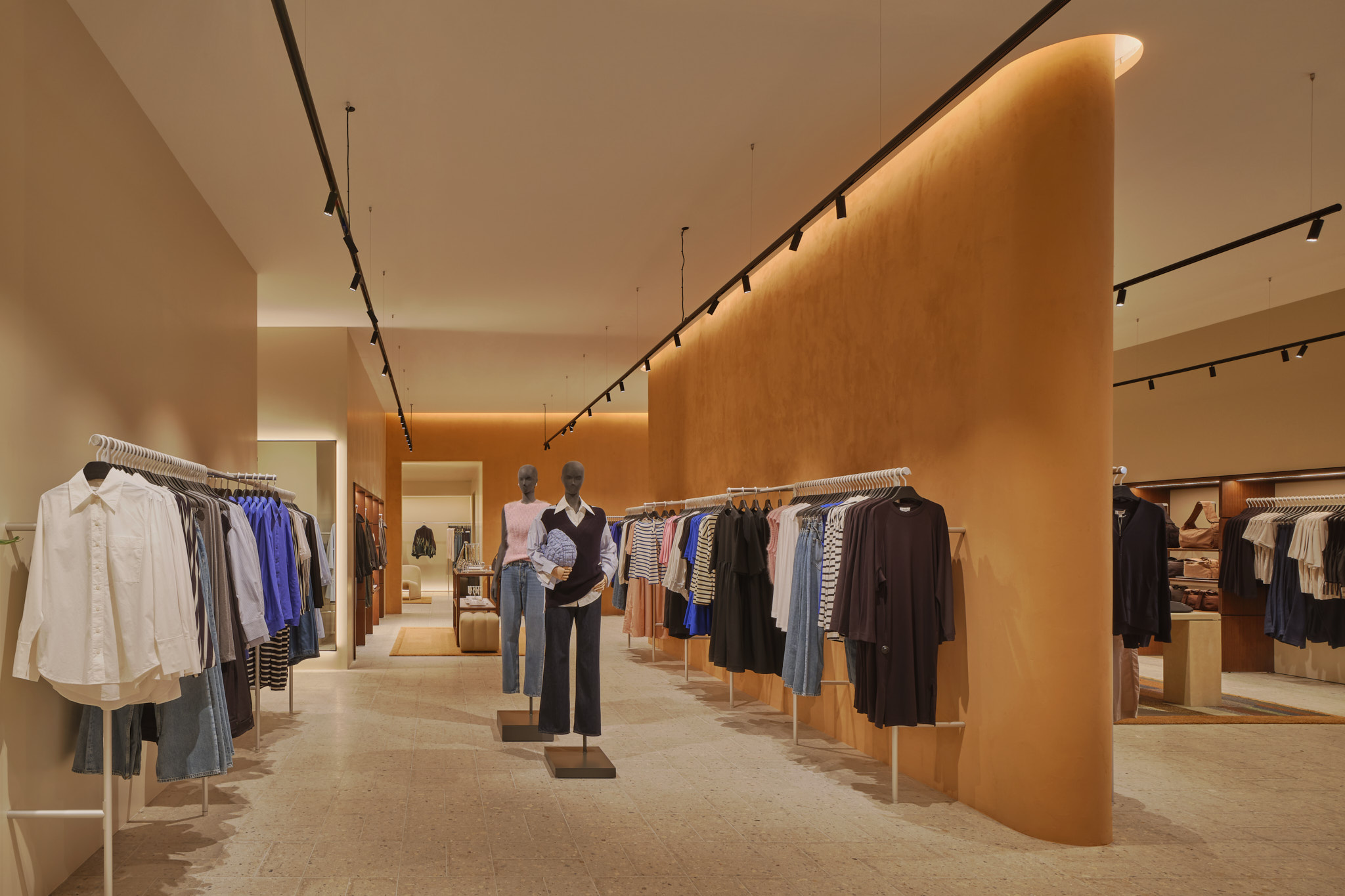 250306 COS store Central Phuket Floresta 11