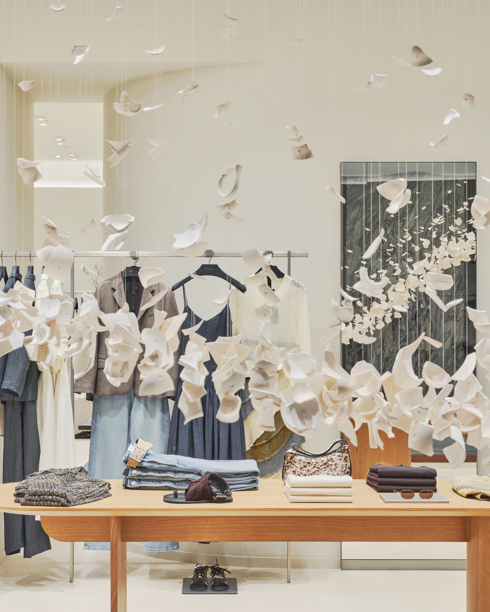250504 Massimo Dutti store Siam Paragon 44