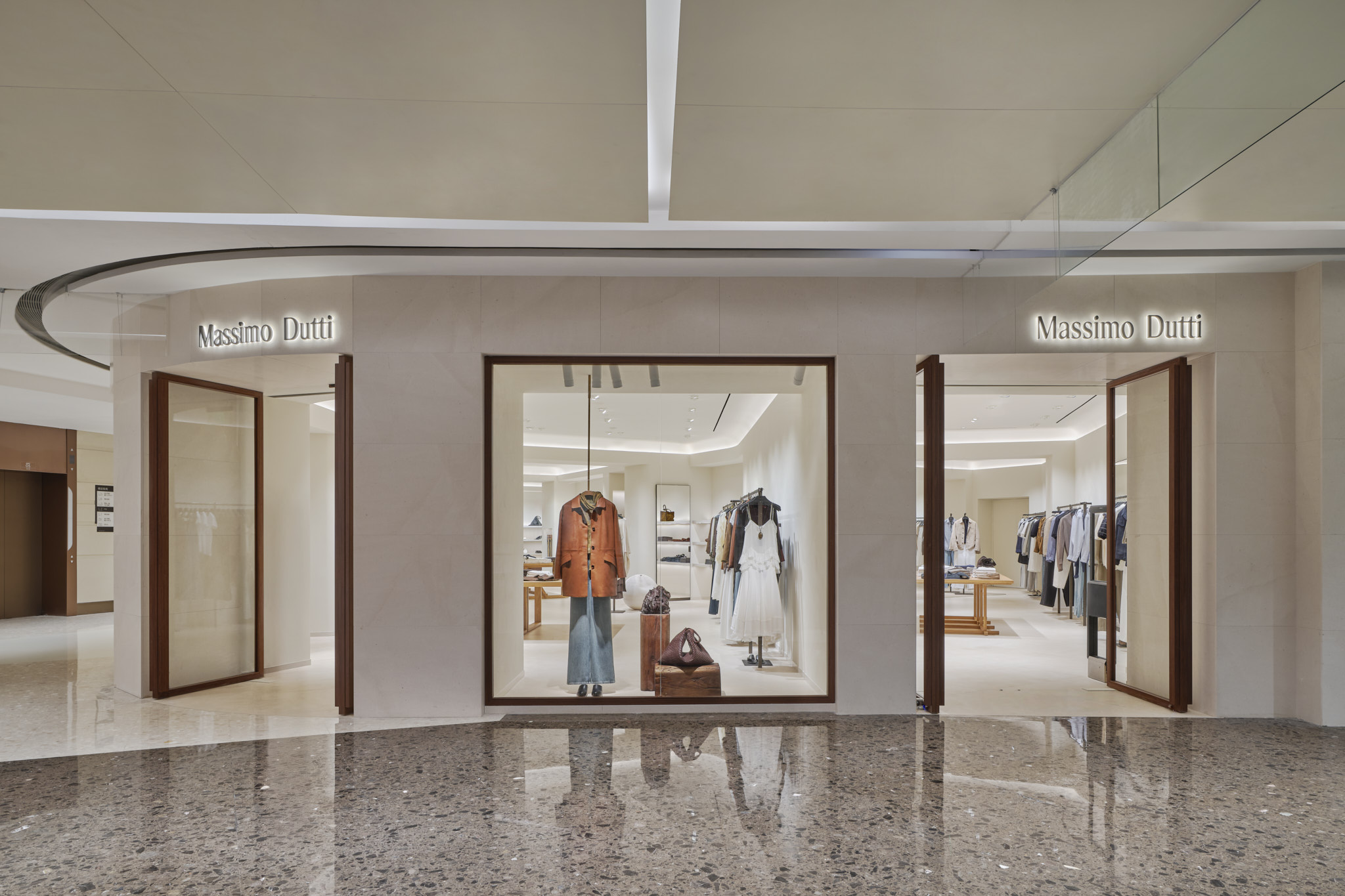 250723 Massimo Dutti store Tianjin The Mixc 1
