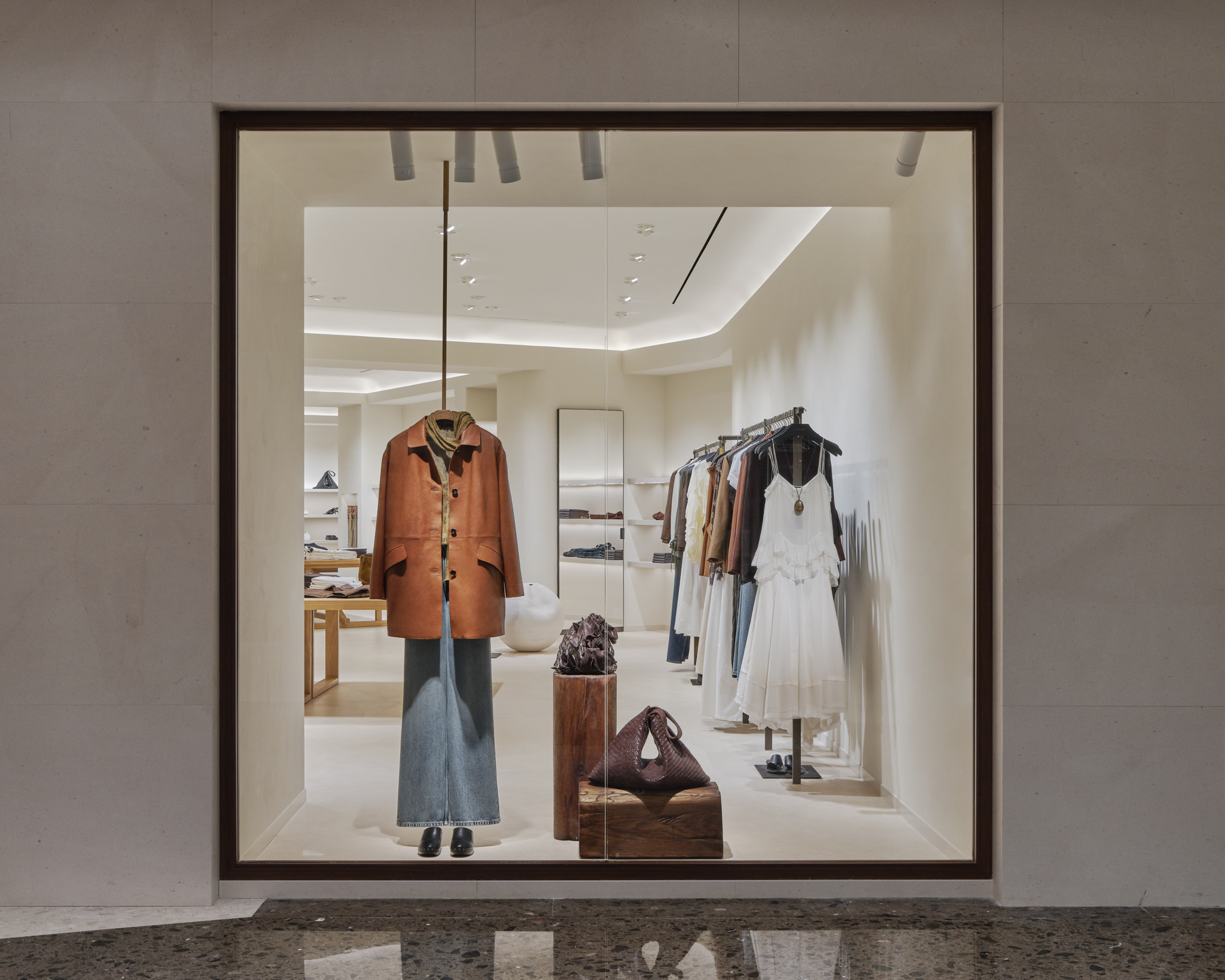 250723 Massimo Dutti store Tianjin The Mixc 13