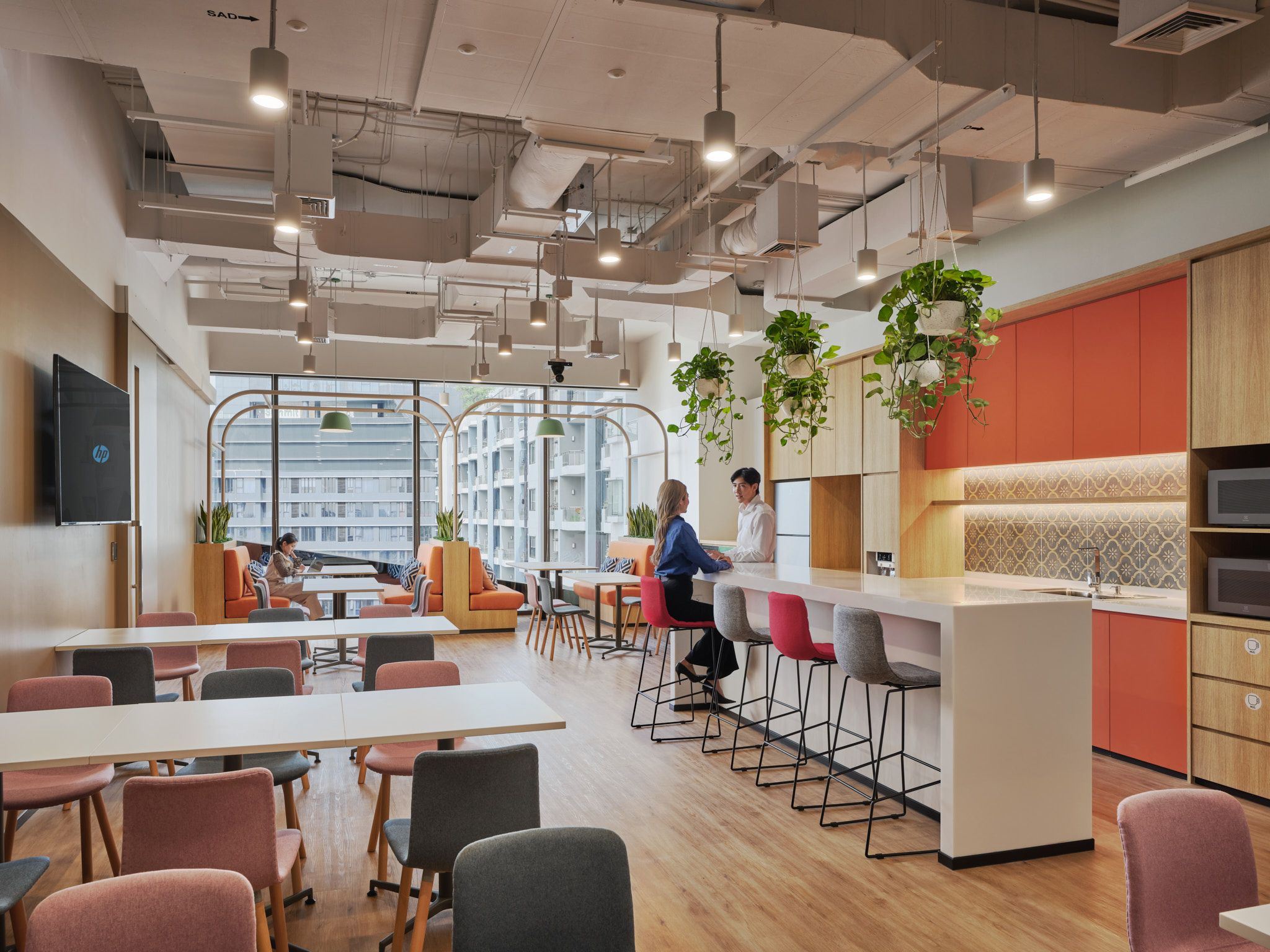 Space Matrix Design Consultants - HP Bangkok Workplace at Singha Complex 3B