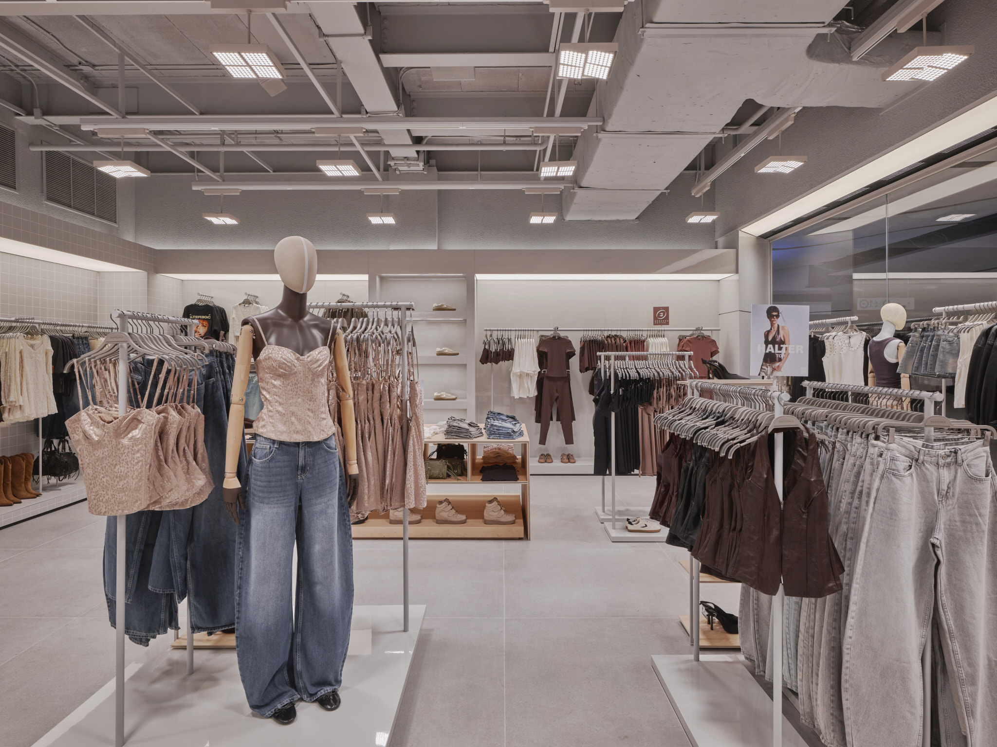 250827 BERSHKA store Central World 10