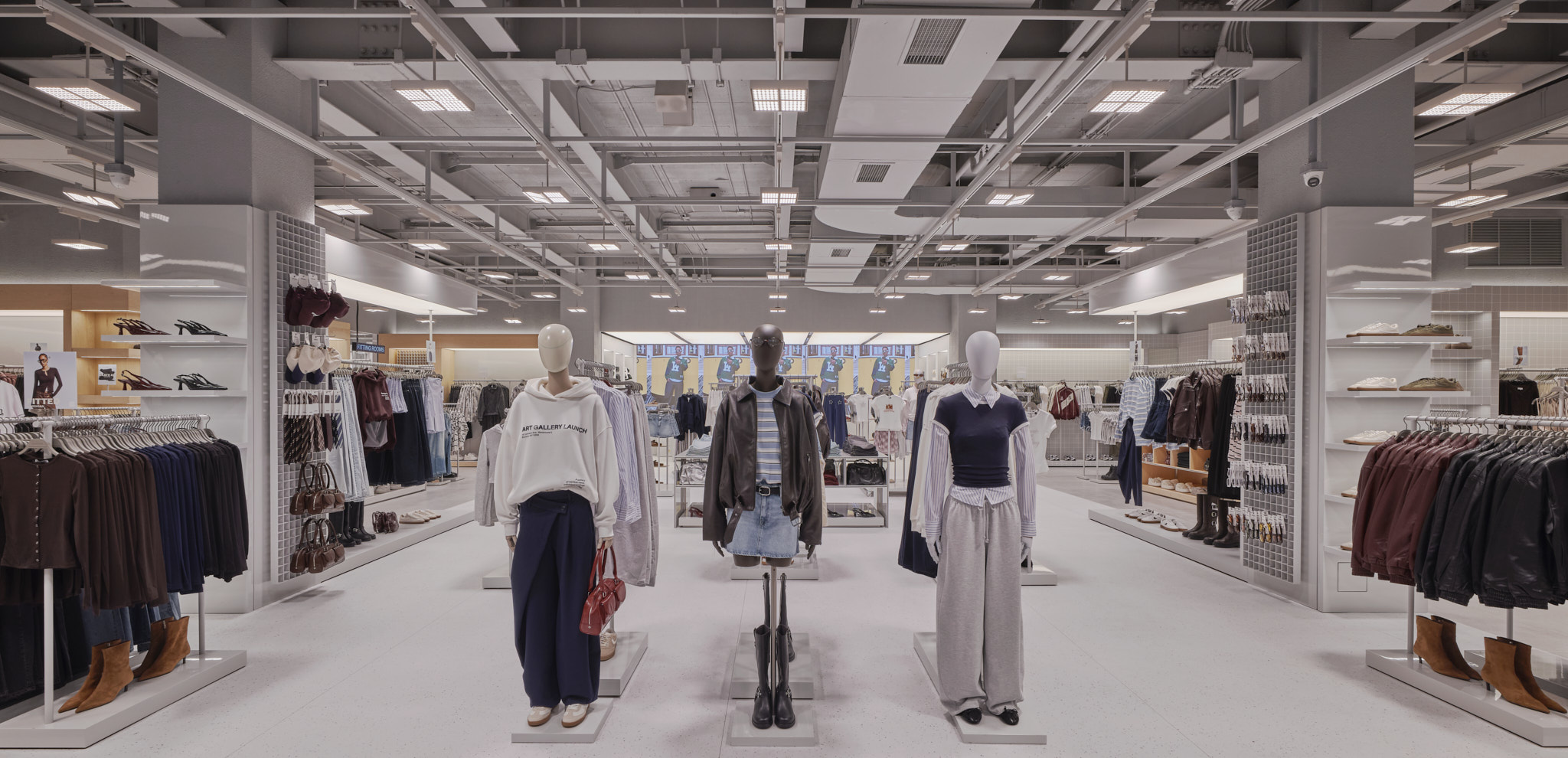 250827 BERSHKA store Central World 4
