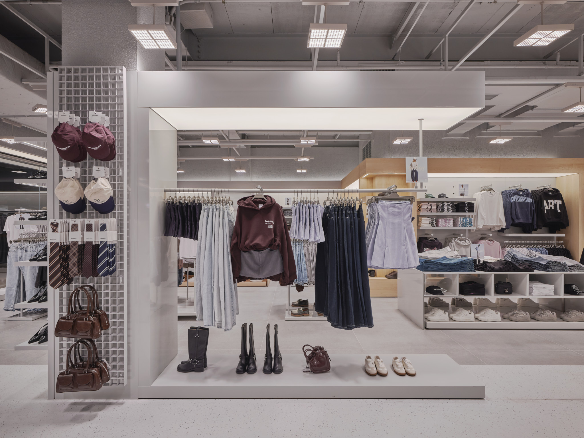 250827 BERSHKA store Central World 7