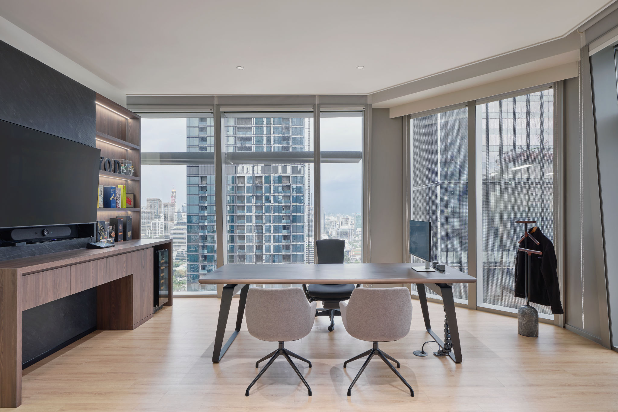 Space Matrix Design Consultants - LMWN Workplace One Bangkok 15