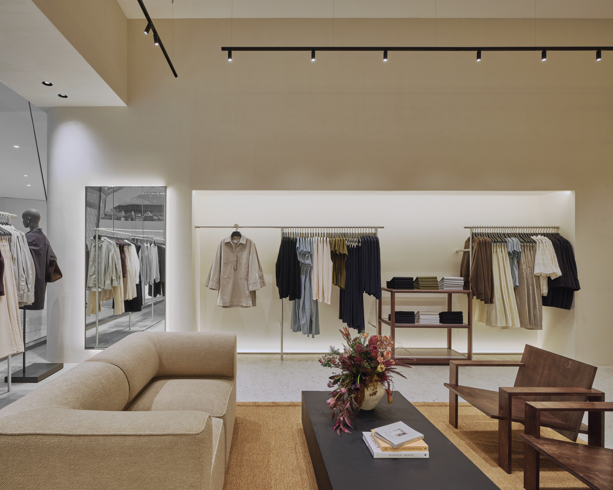 251030 COS store ICONSIAM 13