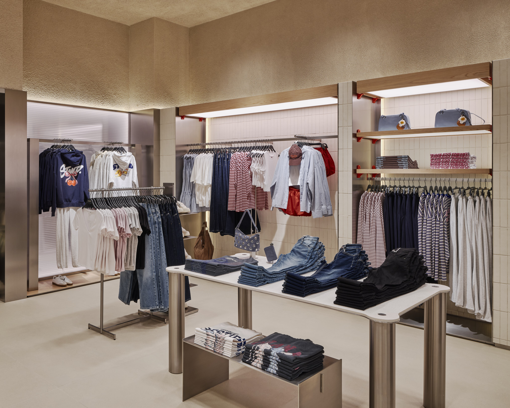 260304 PULL&BEAR Pavilion Kuala Lumpur 14