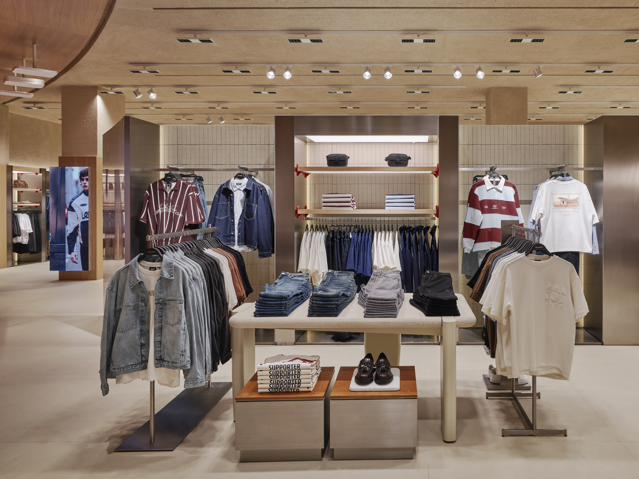 260304 PULL&BEAR Pavilion Kuala Lumpur 24