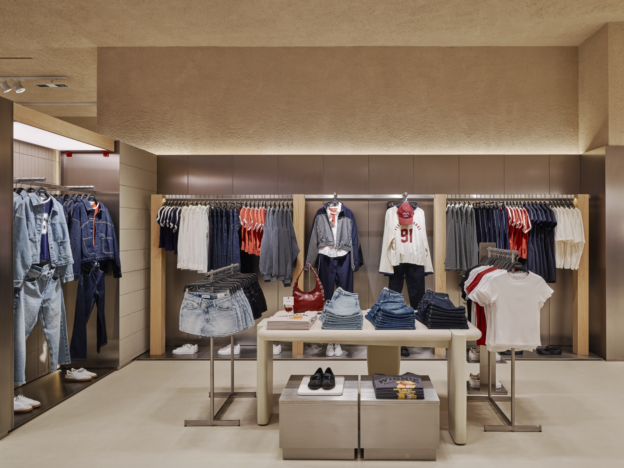 260304 PULL&BEAR Pavilion Kuala Lumpur 8