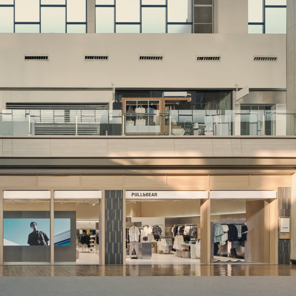260429 PULL&BEAR store Mega Bangna Facade 1 - SQ