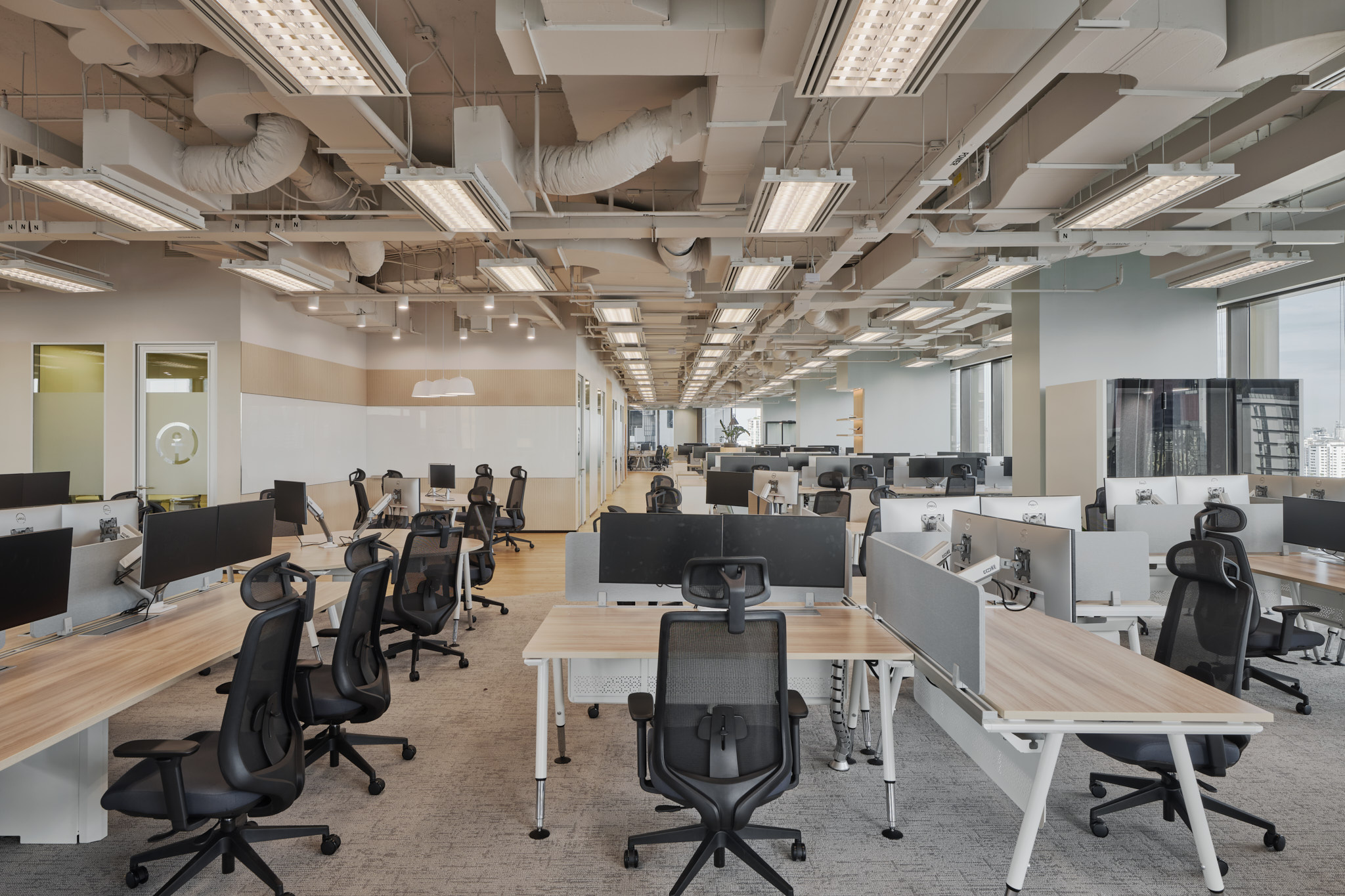 Space Matrix Design Consultants - KUEHNE + NAGEL workplace at Singha Complex 15