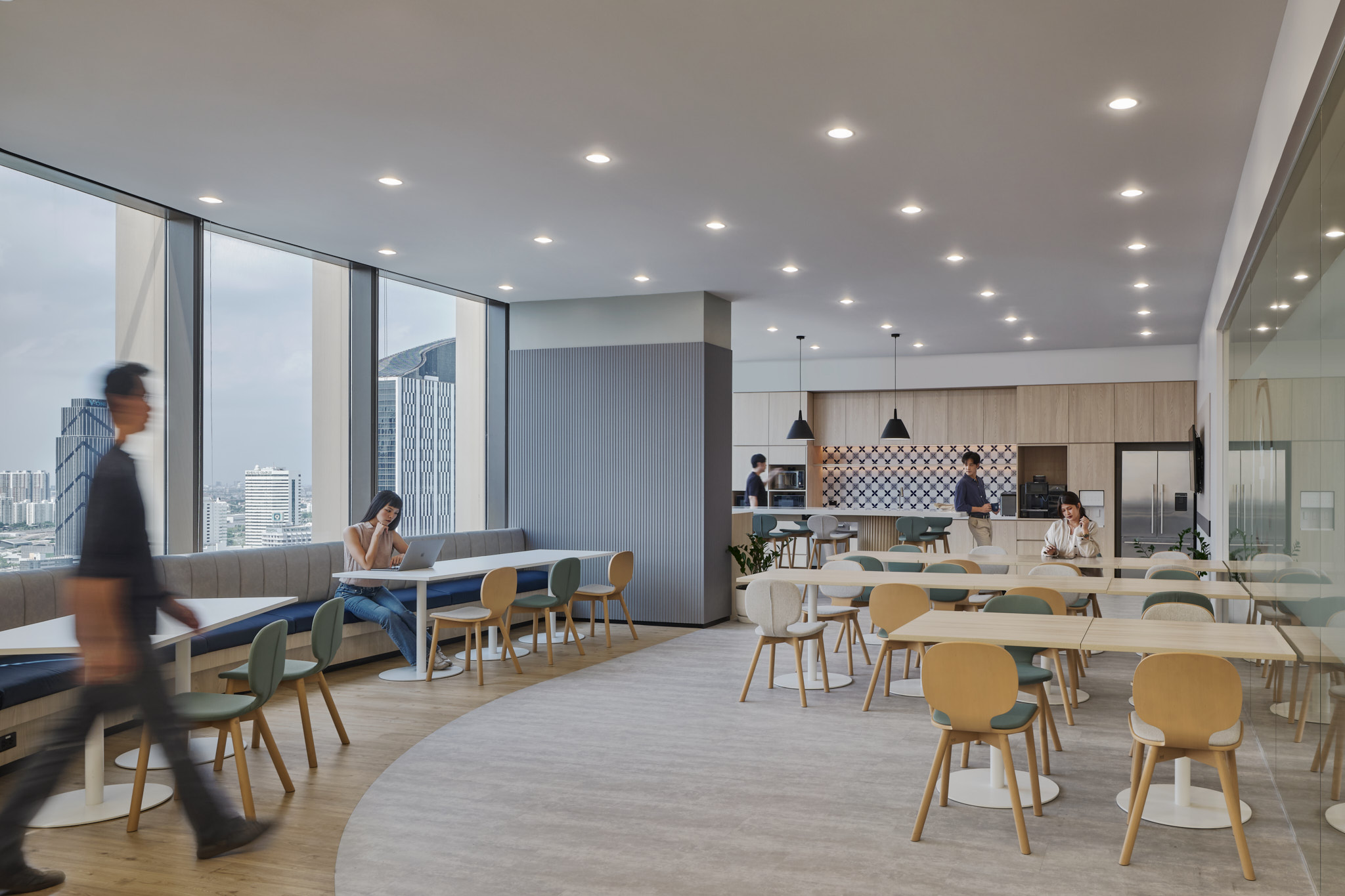 Space Matrix Design Consultants - KUEHNE + NAGEL workplace at Singha Complex 8B