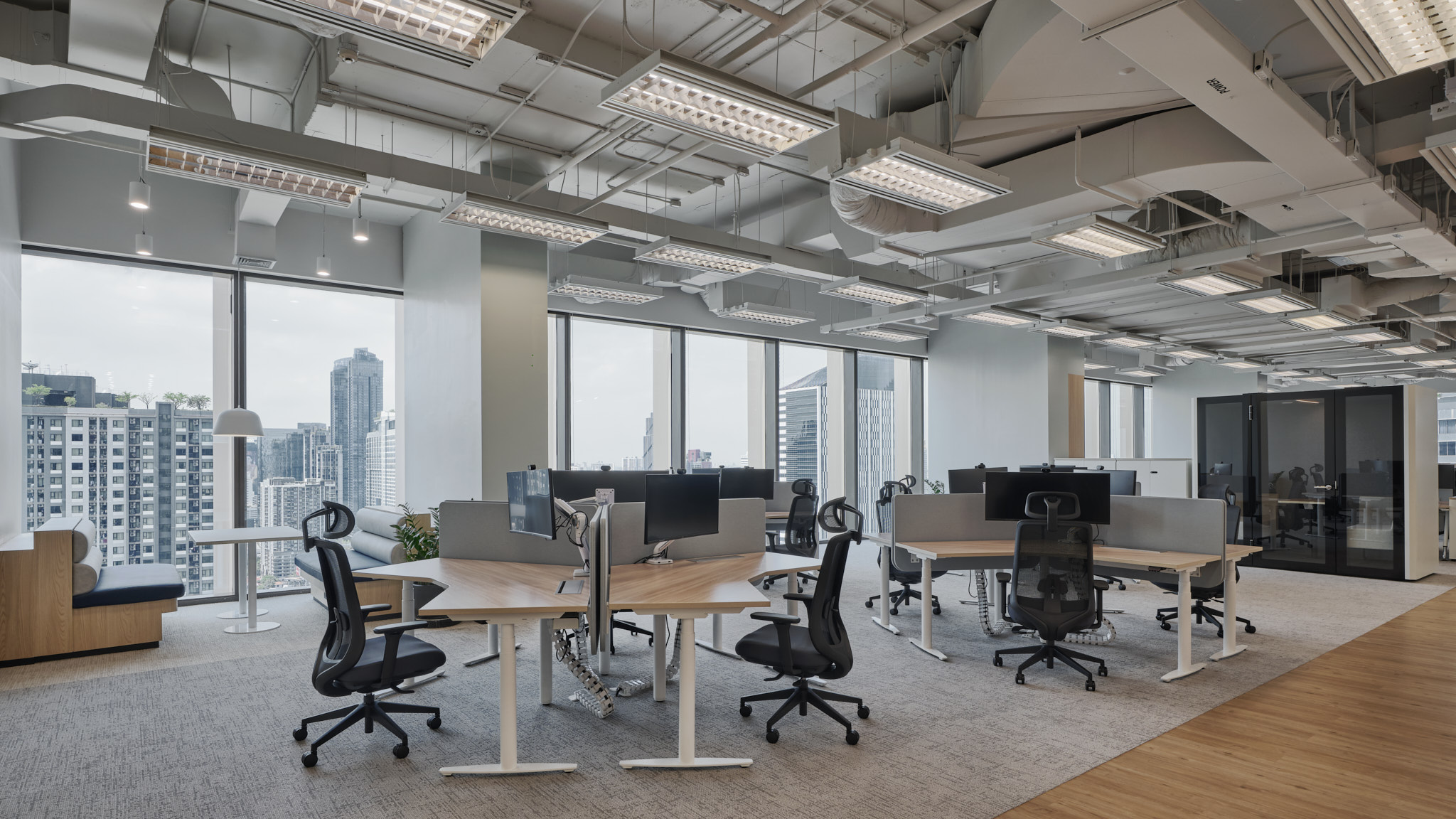 Space Matrix Design Consultants - KUEHNE + NAGEL workplace at Singha Complex 9