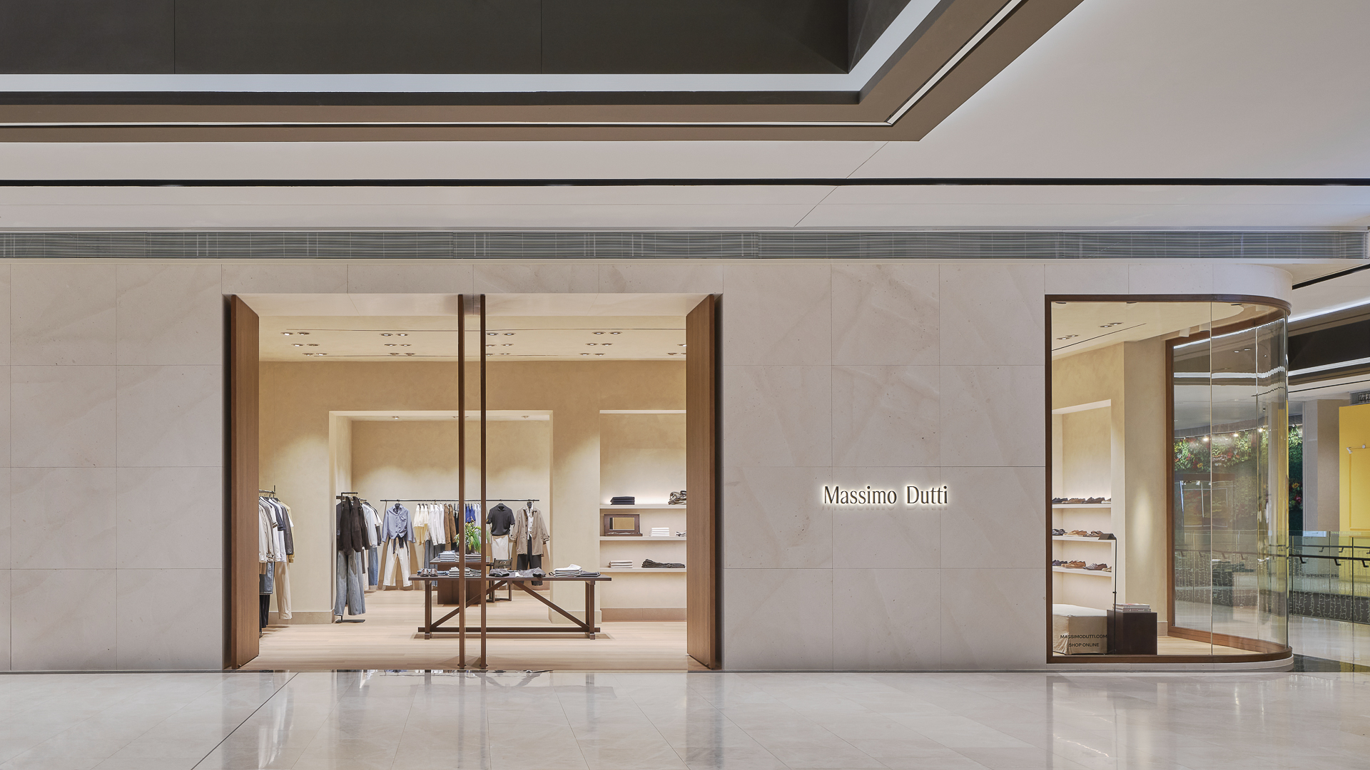 260819 Massimo Dutti store Pavilion Damansara Heights 2