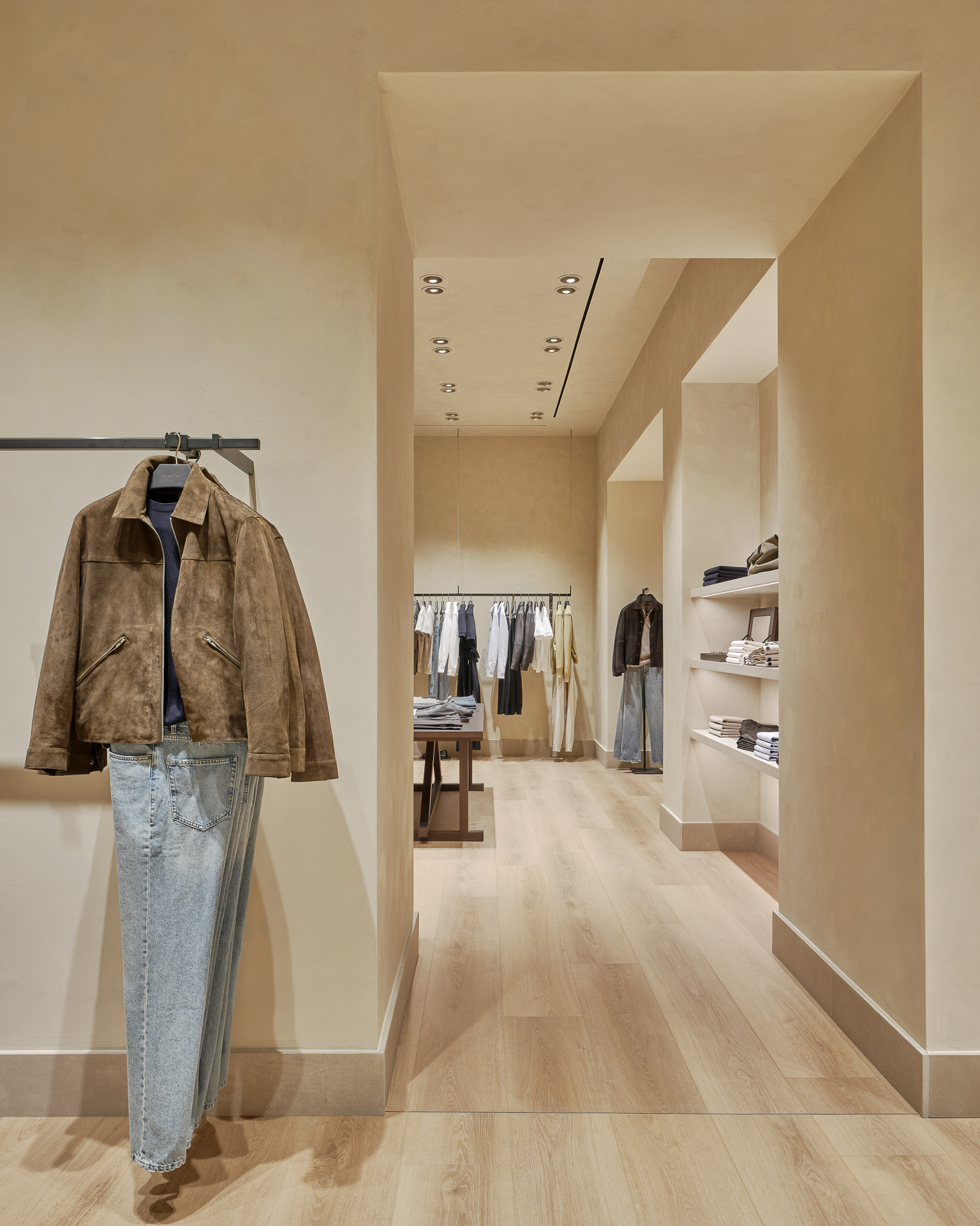 260819 Massimo Dutti store Pavilion Damansara Heights M 14