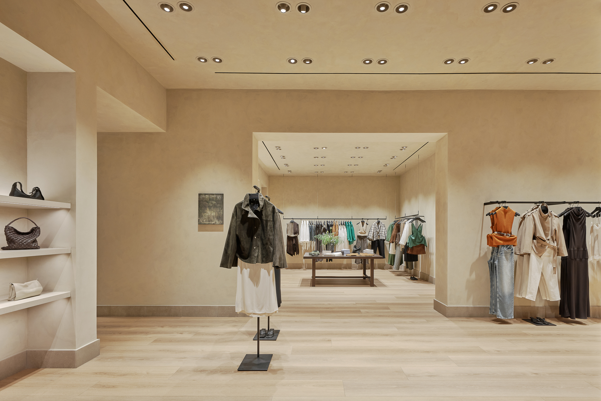 260819 Massimo Dutti store Pavilion Damansara Heights W 1