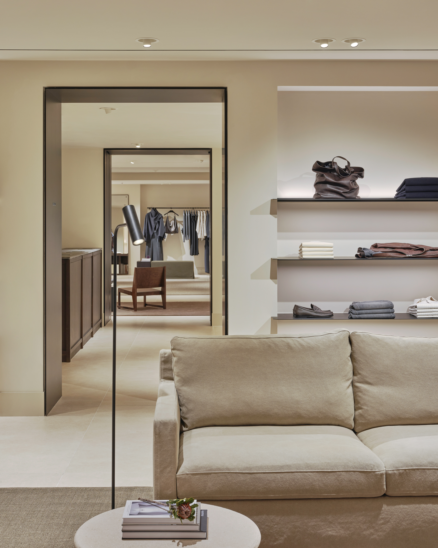 260923 Massimo Dutti Guangzhou SHK M Detail 8