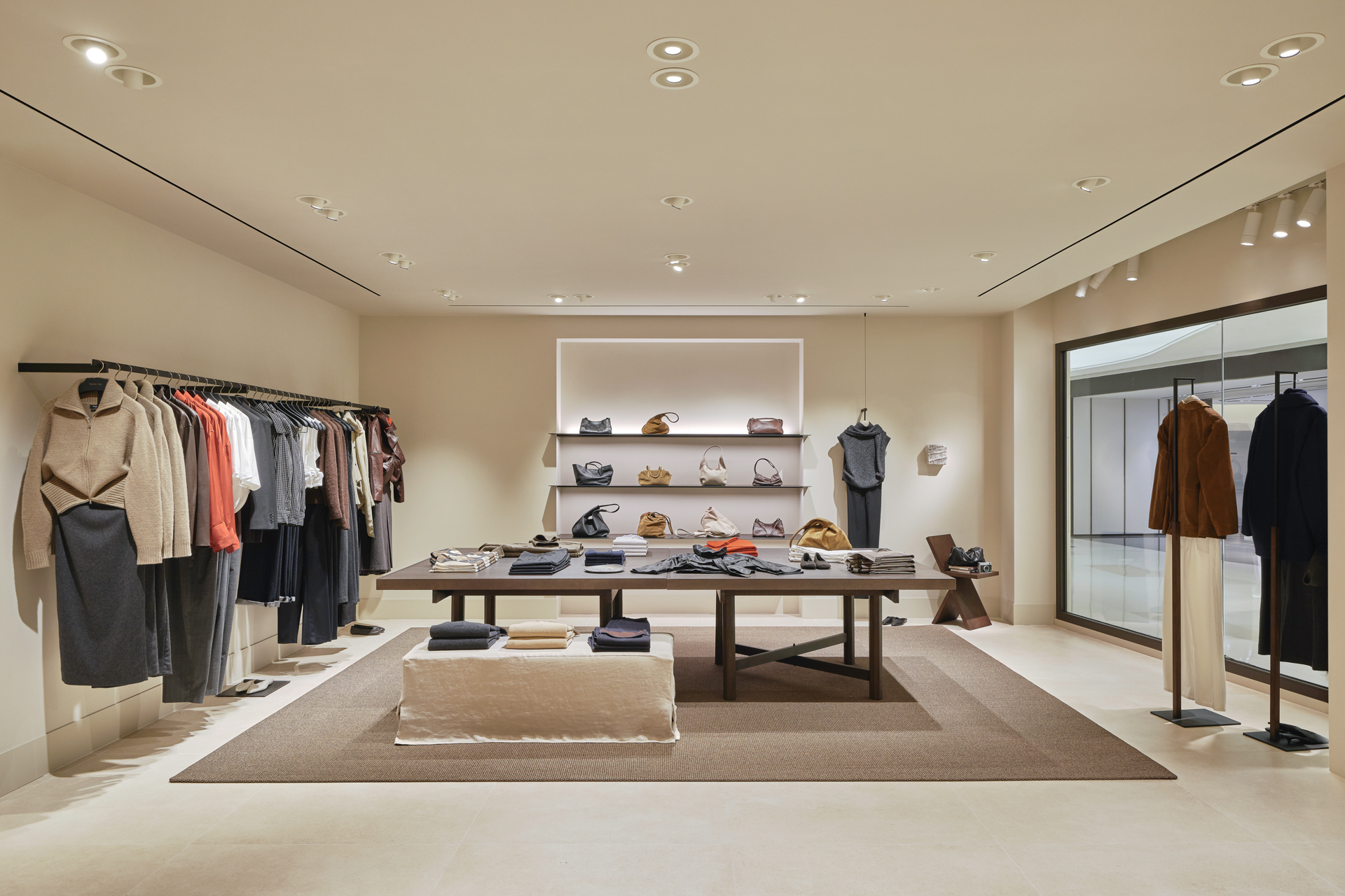 260923 Massimo Dutti Guangzhou SHK W 4