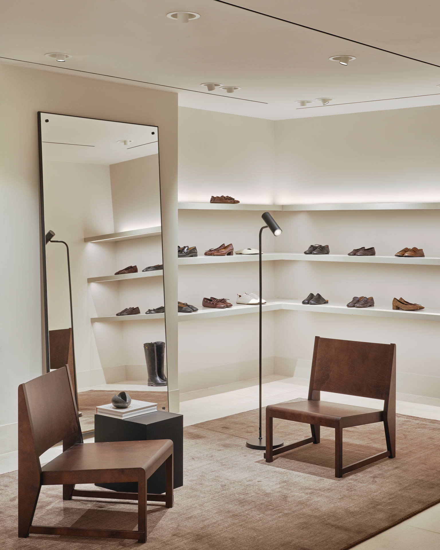 260923 Massimo Dutti Guangzhou SHK W Detail 13